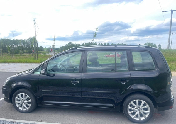 Volkswagen Touran cena 24000 przebieg: 287000, rok produkcji 2010 z Września małe 379